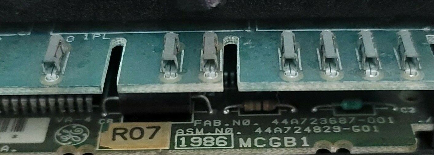 GE FANUC IC660ELD100E ELECTRONIC ASSEMBLY FOR GENIUS I/O BLOCK 115 VAC 2A
