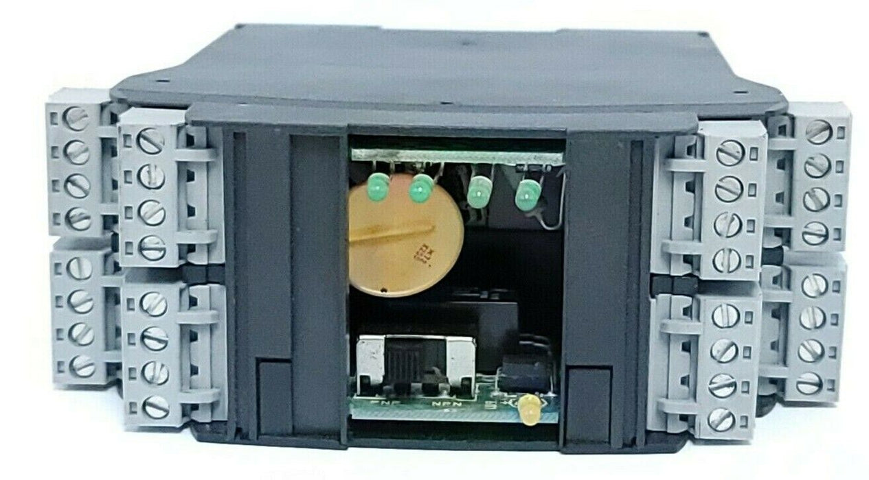 SUNX TYPE SF-AC SAFETY RELAY UNIT SFAC 70mA 24VDC 250VAC