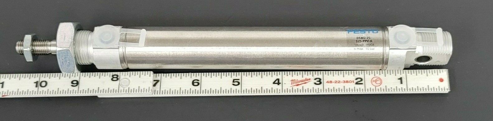 NEW FESTO DSNU-25-125-PPV-A PNEUMATIC CYLINDER 19249 PMAX. 10 BAR
