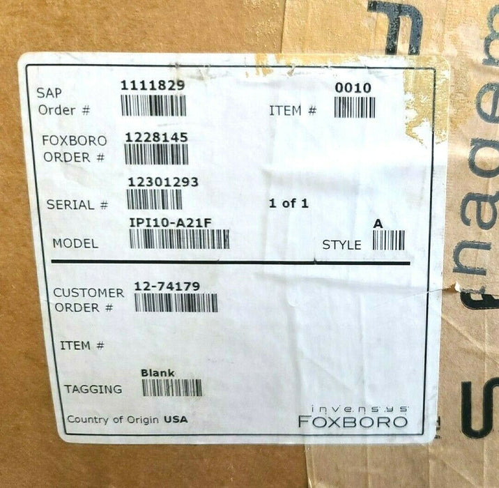 NEW FOXBORO IPI10-A21F / IPI10A21F PRESSURE TRANSMITTER W/ MOUNTING HARDWARE