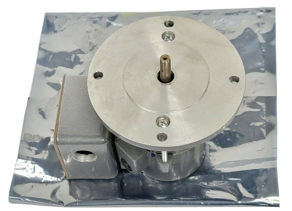 NEW BALDOR X6A001Z002 TACHOMETER CAT: BTG100XPS TYPE: X610P VOLTS/1000 RPM 100