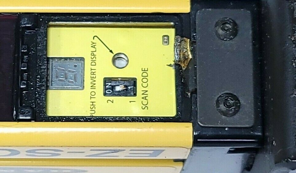 BANNER SLSCE30-1200Q8 EZ-SCREEN EMITTER RESOLUTION - 30 MM LENGTH - 1200 MM