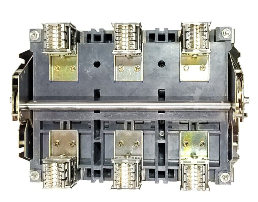 SIEMENS SBS0808 DRAWOUT CIRCUIT BREAKER SBS 800 W/ TRIP UNIT AND PLUG 800A 600V