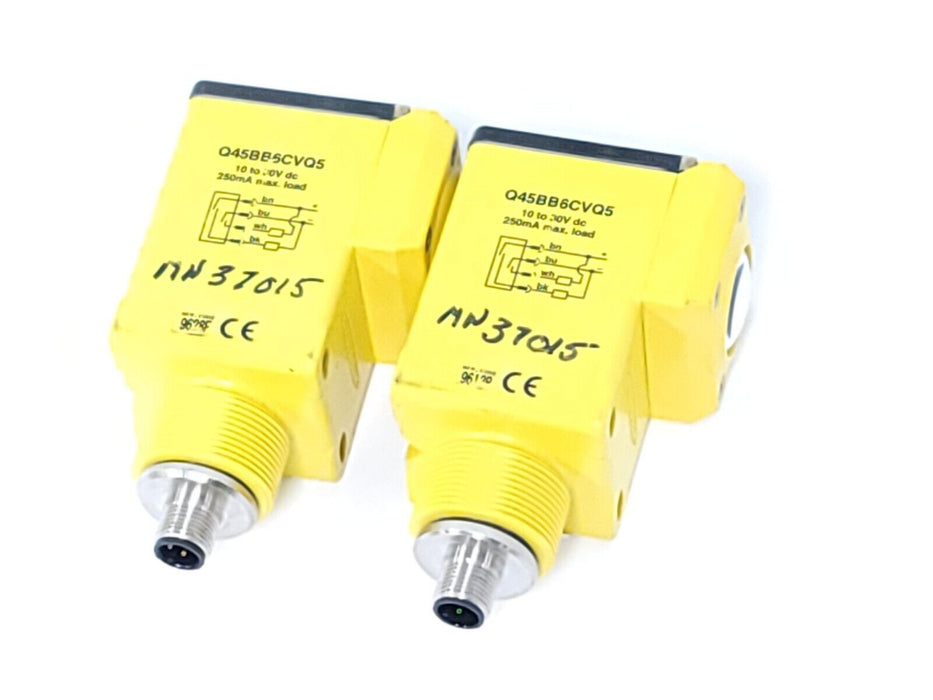 LOT OF 2 BANNER Q45BB6CVQ5 PHOTOELECTRIC SENSORS CONVERGENT 10 TO 30V DC