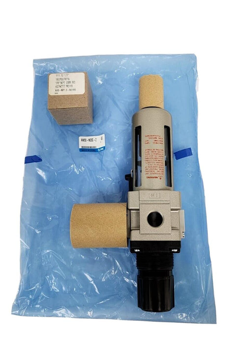 NEW SMC AW30-N03C-Z PNEUMATIC FILTER, REGULATOR COMBO W/ GAUGE 3/8INCH