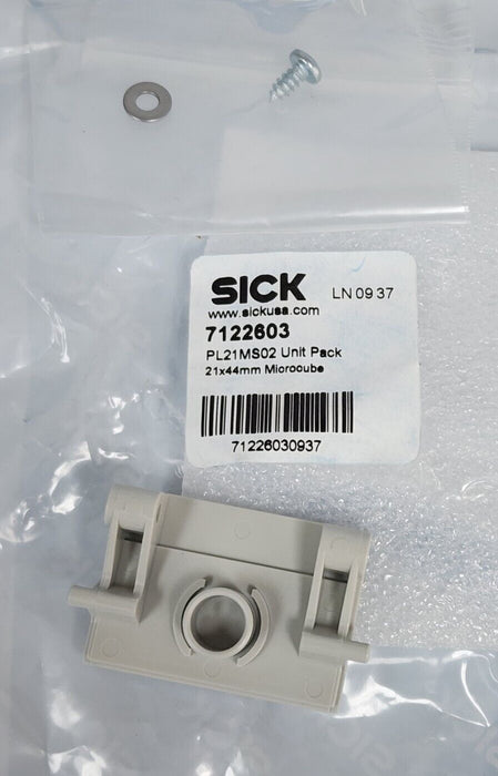 NEW SICK 7122603 UNIT PACK PL21MS02, 21X44mm MIOROOUBE