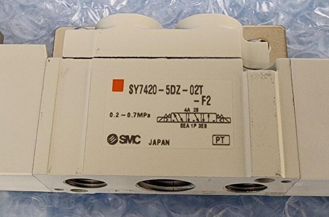 NEW SMC SY7420-5DZ-02T-F2 SOLENOID VALVE 5 PORT