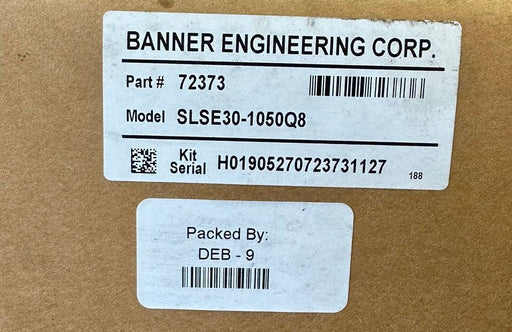 NEW SEALED BANNER SLSE30-1050Q8 / SLSE301050Q8 LIGHT CURTAIN EMITTER 30mm 72373