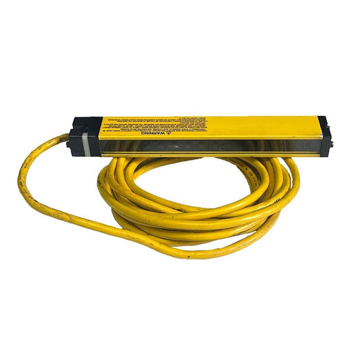 BANNER USR824YI MINI-SCREEN SAFETY LIGHT CURTAIN RECEIVER 19mm/0.75in