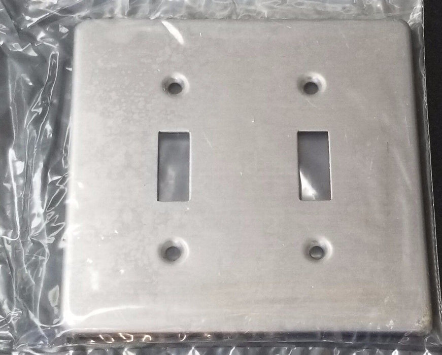 NEW HUBBELL KILLARK 2FT STAMPED ALUMINUM COVER FOR 2 TOGGLE SWITCHES