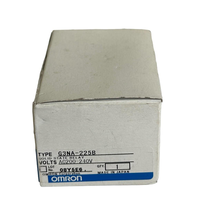 NEW OMRON G3NA-225B / G3NA225B SOLID STATE RELAY 200-240Vac 25A 50-60Hz