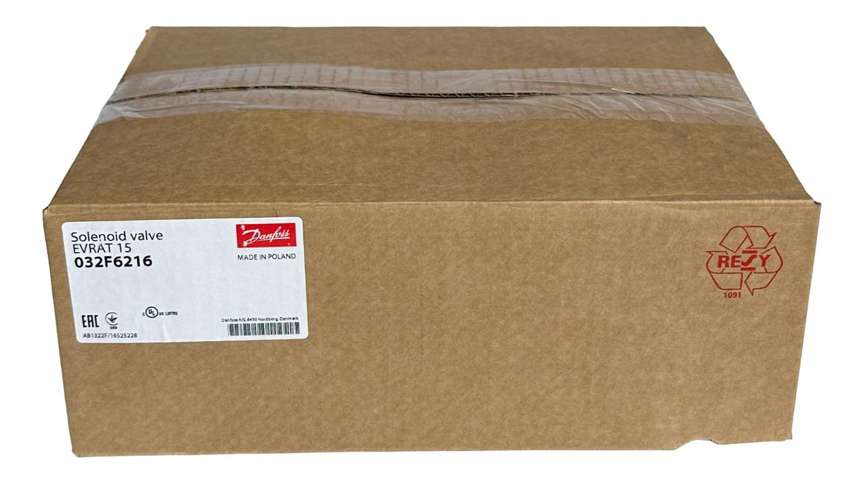NEW DANFOSS 032F6216 EVRAT-15 SOLENOID VALVE W/ DANFOSS 027N2011 FLANGE SET NOS