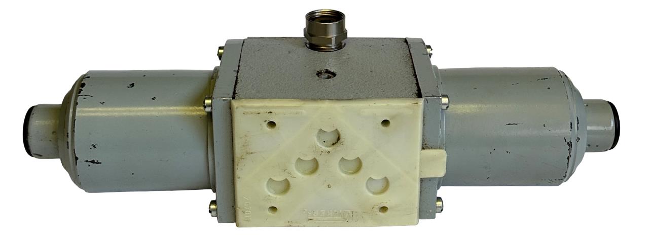 SPERRY VICKERS DG4S4-010C-24DC-50-GE15 / DG4S4010C24DC50GE15 HYDRAULIC VALVE