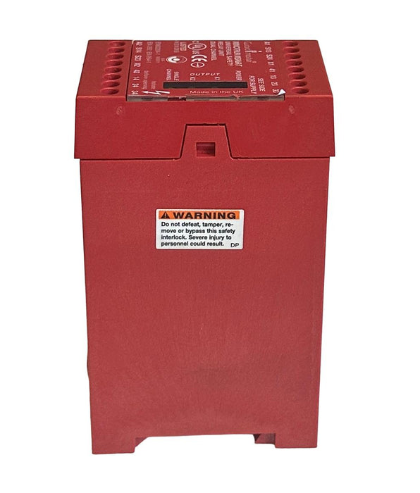 ALLEN BRADLEY 440R-C23017 /A Guardmaster MINOTAUR MSR6R/T SAFETY RELAY 24V AC/DC