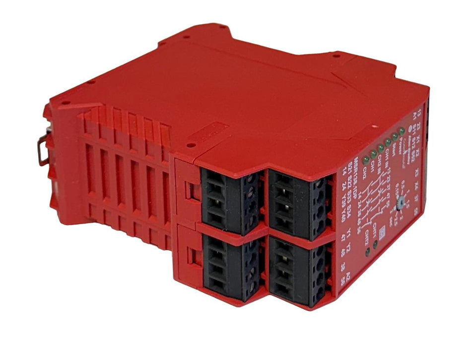 ALLEN BRADLEY 440R-M23084 /B Guardmaster SAFETY RELAY MSR138.1DP 24VAC/DC NSMP