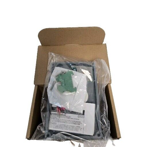 NIB HUBBELL HBLDS3RCP COVER ASSEMBLY 30 AMP 600 VAC