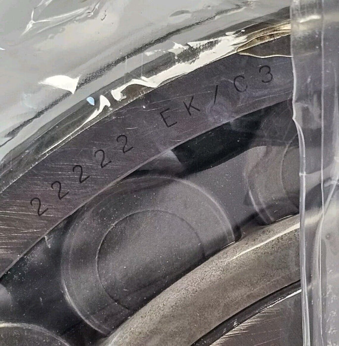 NIB SKF 22222 EK/C3 SPHERICAL ROLLER BEARING 22222EK/C3