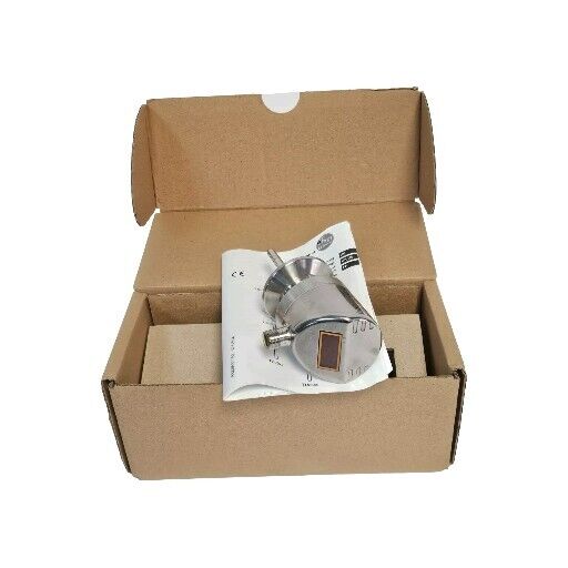 NIB IFM TD-050FFEC01-A-ZVG/US TEMPERATURE TRANSMITTER WITH DISPLAY TD2813