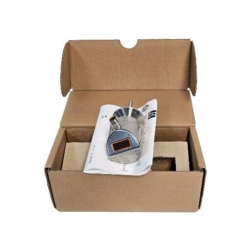 NIB IFM TD-050FFEC01-A-ZVG/US TEMPERATURE TRANSMITTER WITH DISPLAY TD2813