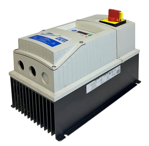 LENZE AC TECH ESV152N02YMC / 13374832 SMVector DRIVE 1.5kW/2HP240V 50/60Hz USNP