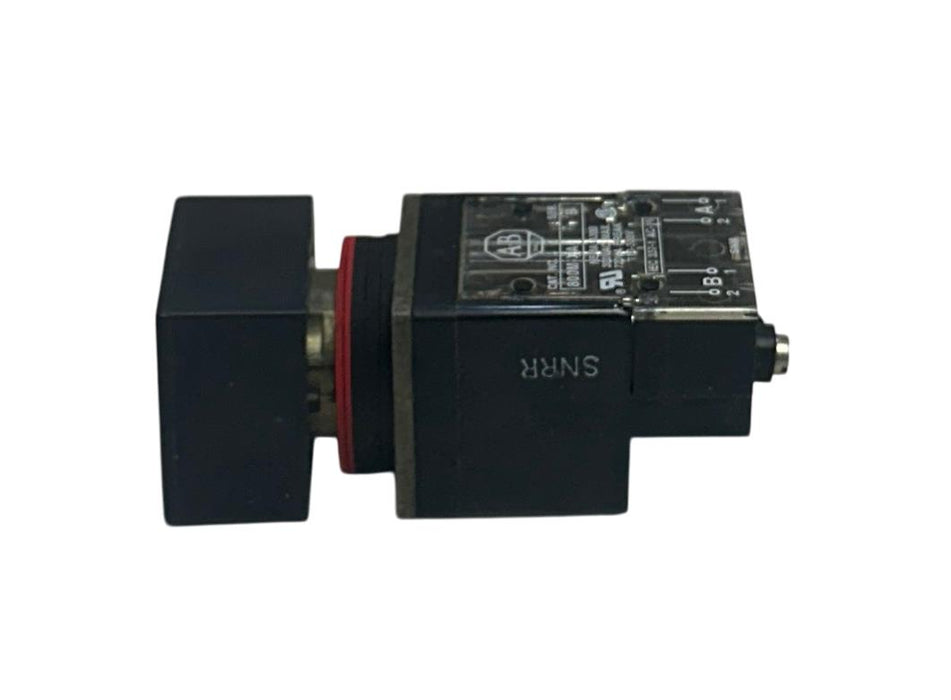 ALLEN BRADLEY 800MB-CB5A /A NON-ILLUMINATED PUSHBUTTON EXTENDED HEAD WHITE USNP