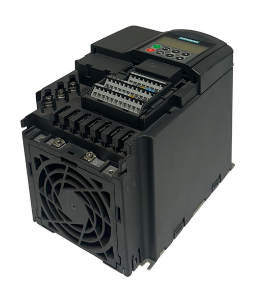 SIEMENS 6SE6440-2UD24-0BA1 / 6SE64402UD240BA1 MICROMASTER 440 DRIVE 4kW USNP