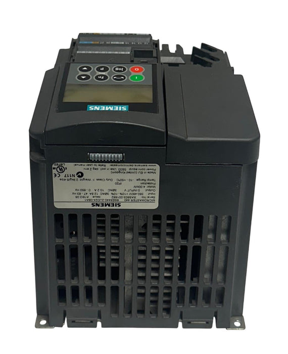 SIEMENS 6SE6440-2UD24-0BA1 / 6SE64402UD240BA1 MICROMASTER 440 DRIVE 4kW USNP