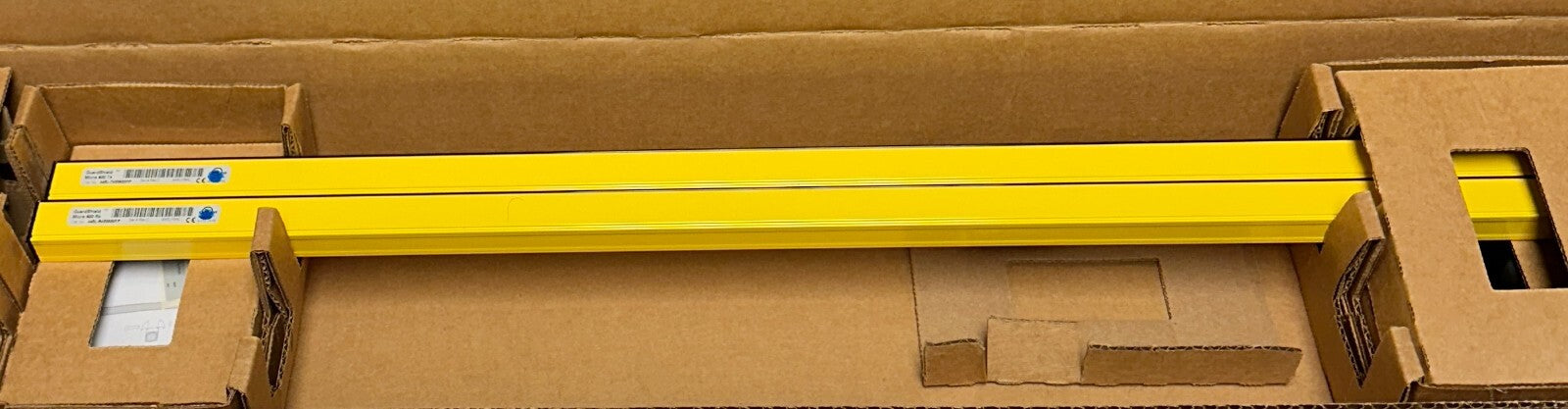 ALLEN BRADLEY 445L-P4E0600FP /A GuardShield Micro 400 LIGHT CURTAIN PAIR NSNP