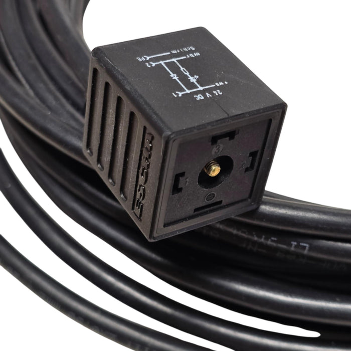 MOOG D637-1022-0001 / R40KX2M3NS92-BEE2F1 D637 DIRECT DRIVE SERVO VALVE w/CABLES