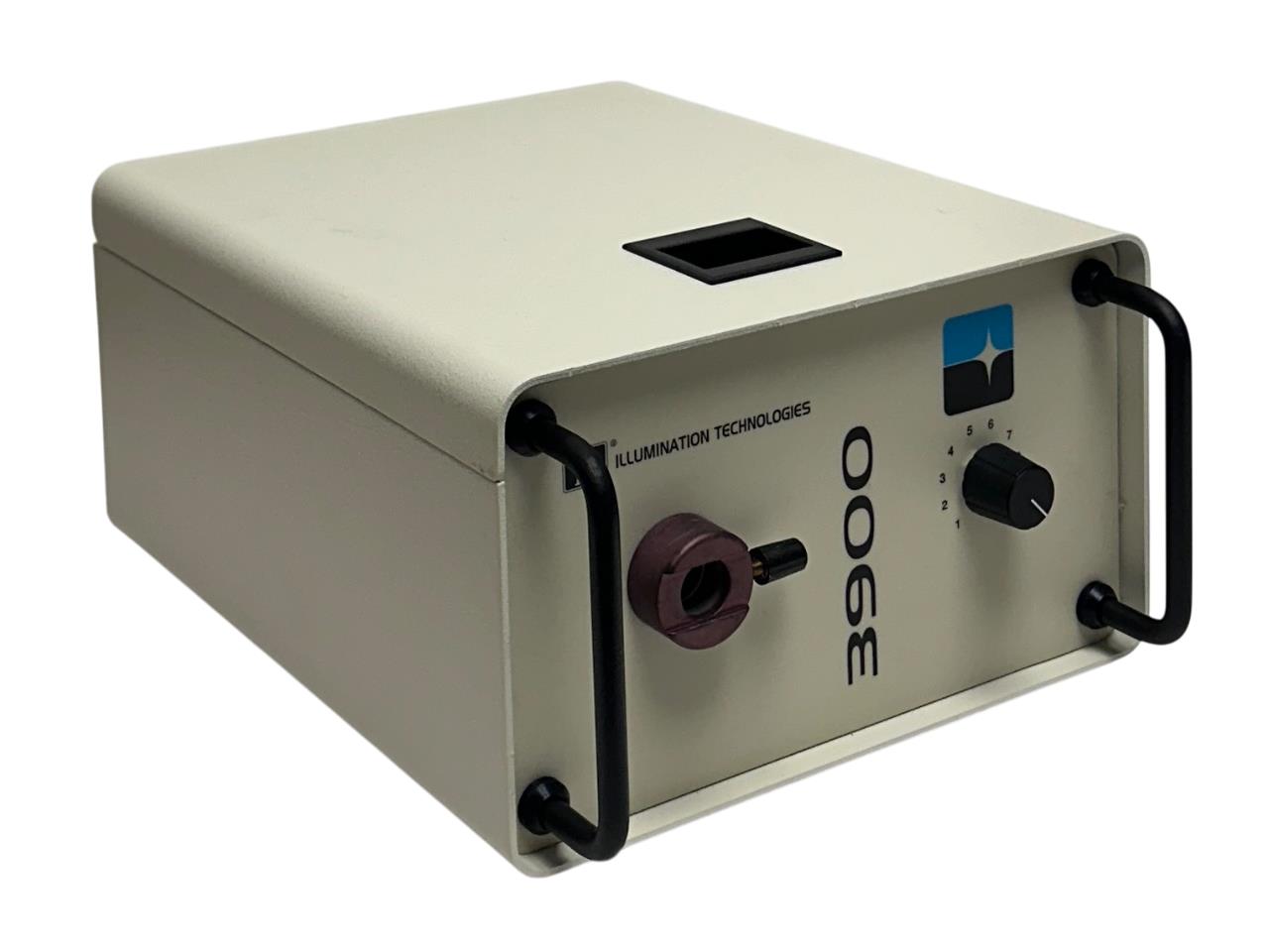 ILLUMINATION TECHNOLOGIES IT MODEL 3900 LIGHT SOURCE 150W 88-132/176-264VAC REP