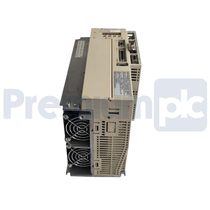 YASKAWA SGDH-30DE / SGDH30DE SIGMA II SERVOPACK AMPLIFIER 400V 3kW w/JUSP-NS500