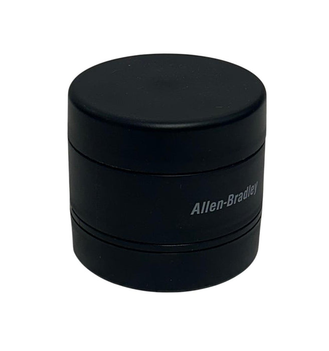 ALLEN BRADLEY 856T-BA3SNC /A MOUNTING BASE 70mm STACK LIGHT 90-250VAC 1/2'' NSMP