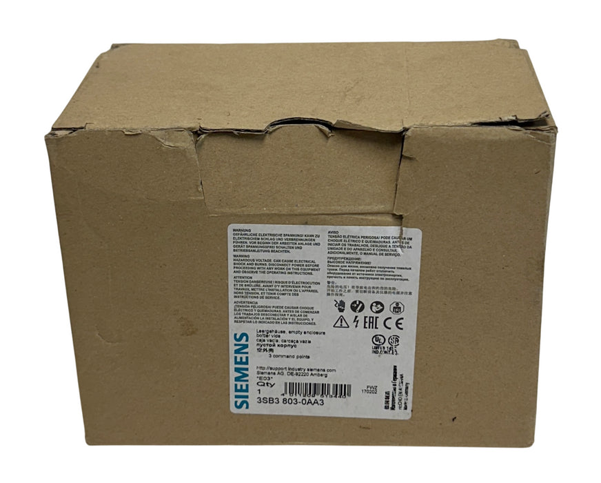 SIEMENS 3SB3 803-0AA3 / 3SB38030AA3 EMPTY ENCLOSURE FOR COMMAND DEVICES NSMP