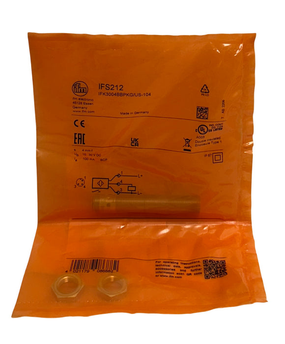 2 IFM ELECTRONIC IFK3004BBPKG/US-104 / IFS212 INDUCTIVE PROXIMITY SENSORS NSFS