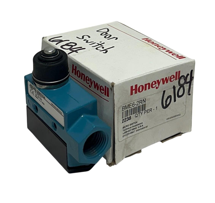 HONEYWELL BME6-2RN / BME62RN ENCLOSED LIMIT SWITCH / TOP PLUNGER L324 L101 NSMP