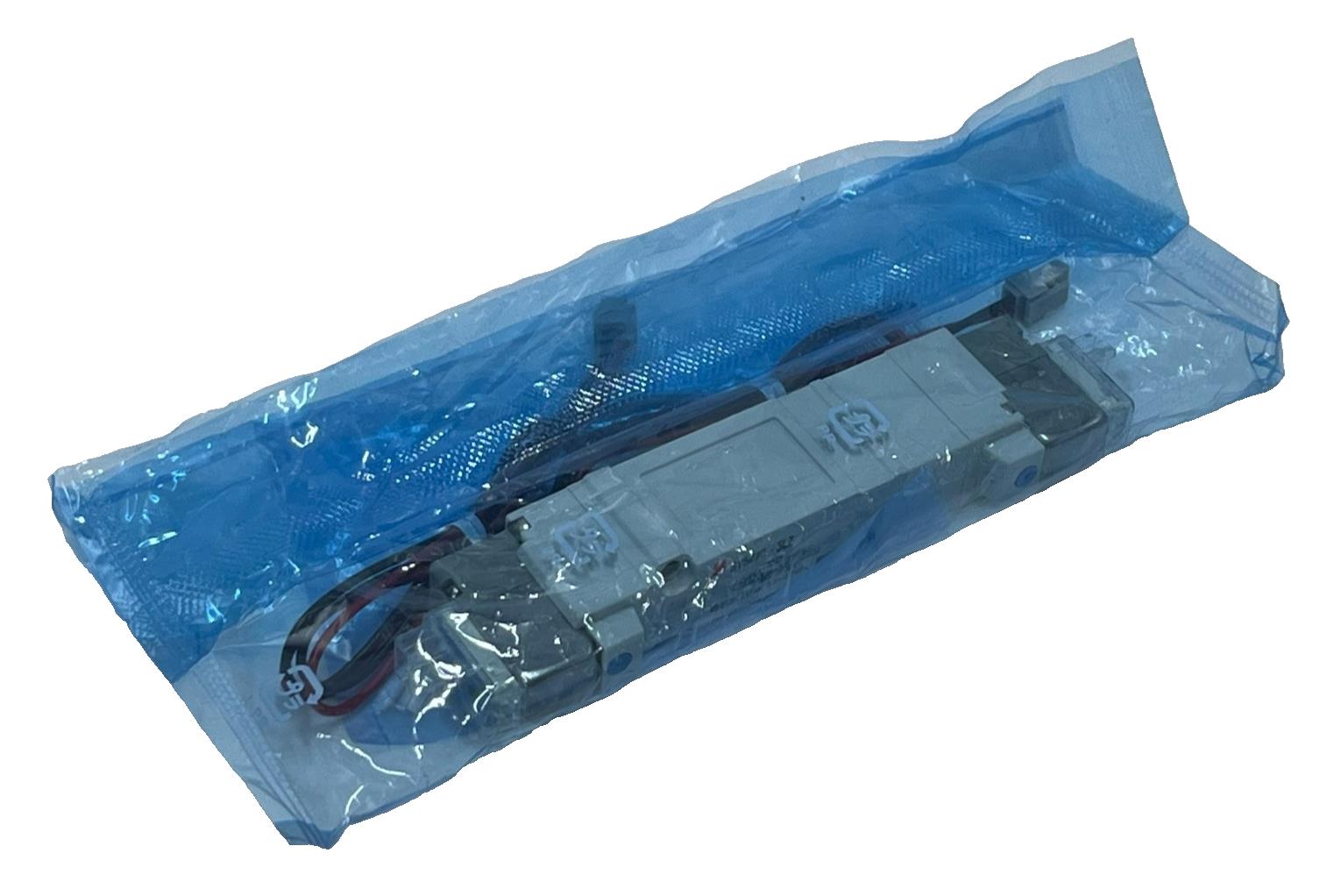 SMC SY5440-5LZ Pneumatic Solenoid Valve 5-Port 3-Position 24VDC Base Mount NSFS