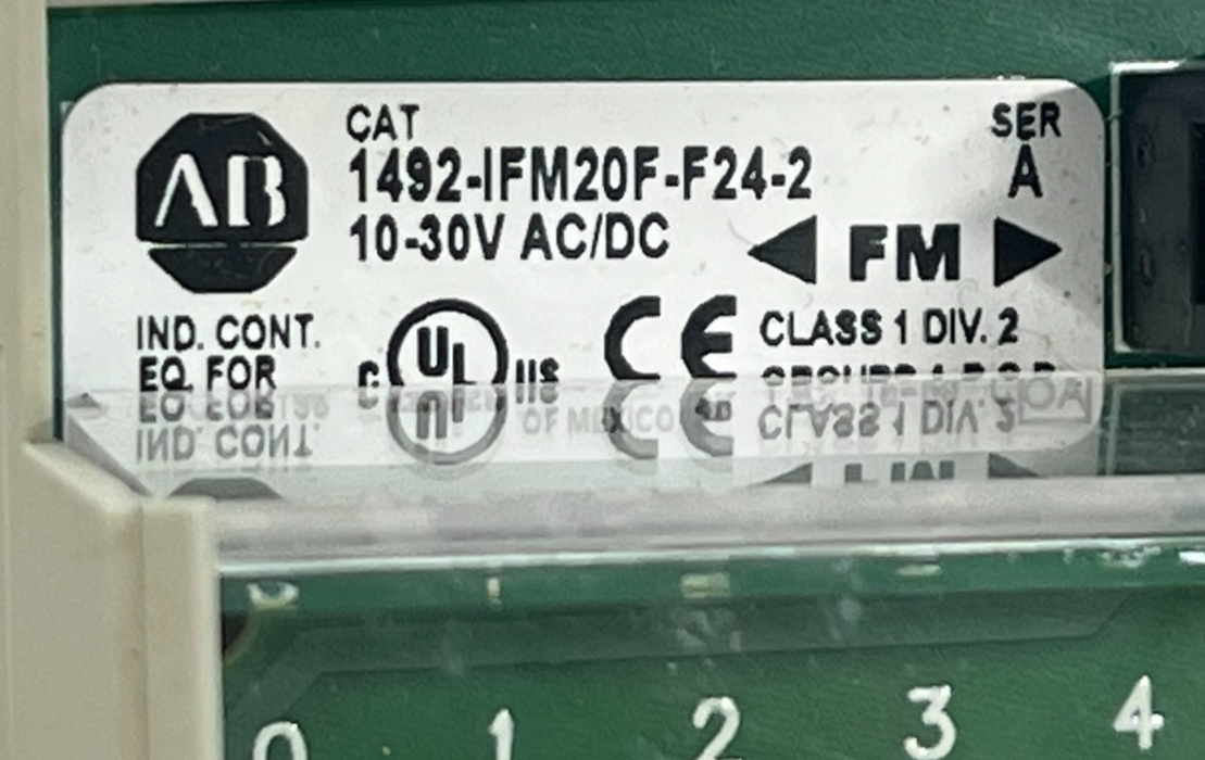 ALLEN-BRADLEY 1492-IFM20F-F24-2 Interface Module Ser. A 24VDC Fuse 20-Pin
