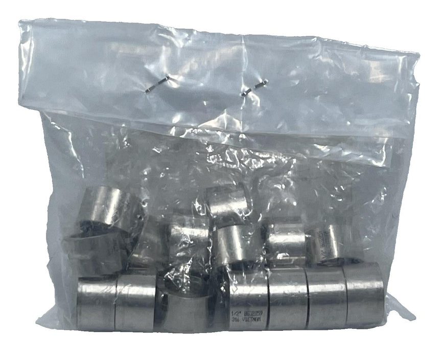 LOT OF 15 Murdock Industries 1/2" FNPT Half Couplings | 316 Stainless CL3000