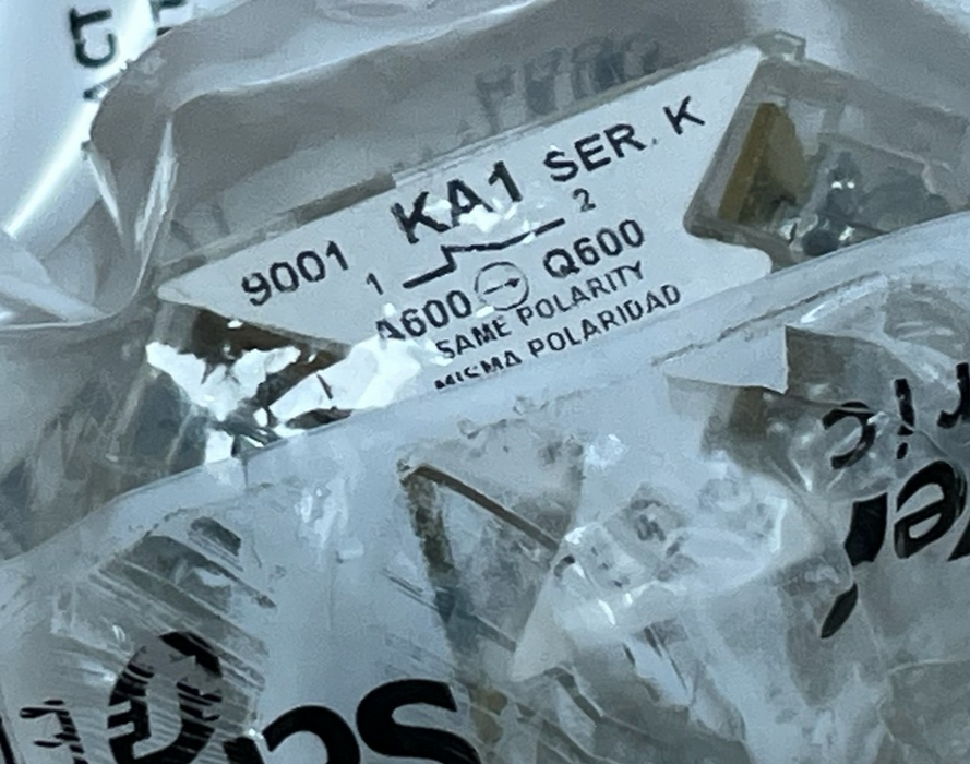 Lot of 4 Schneider Harmony 9001KA1 Contact Block Finger Safe 1NO-1NC , NSFS