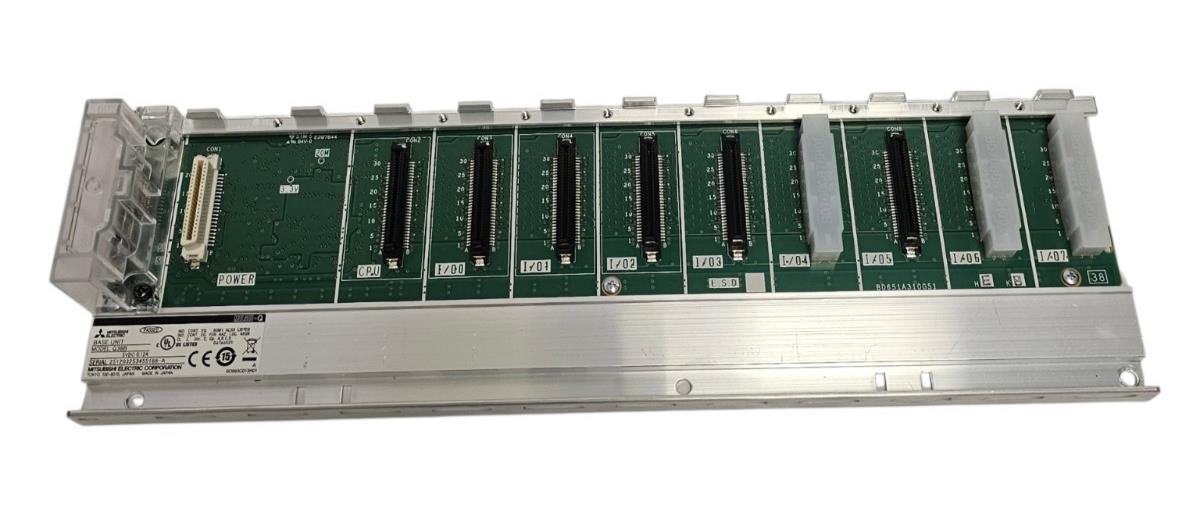 MITSUBISHI Q38B PLC RACK 8 SLOTS 1 POWER SUPPLY SLOT WITH CPU