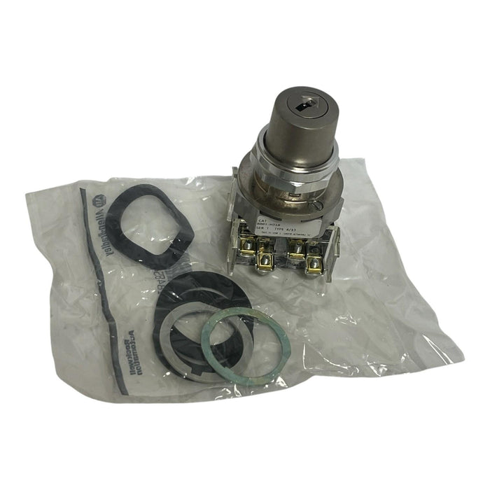 Allen-Bradley 800T-H31B 30mm 2-Position Keyed Selector Switch - NSMP