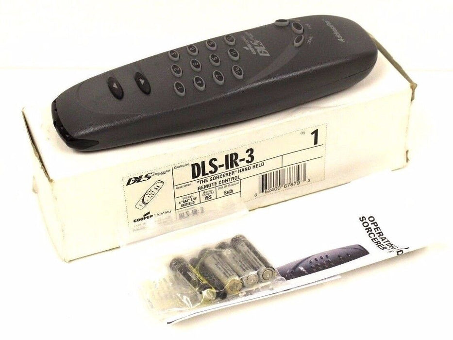 NIB DLS COOPER LIGHTING DLS-IR-3 REMOTE W/BATTERIES DLSIR3